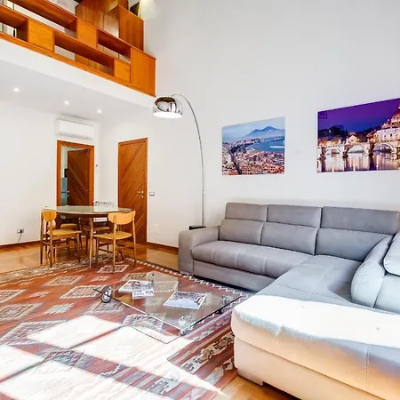 Apartamento Frattina 89 *