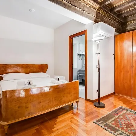 Frattina 89 Apartman *